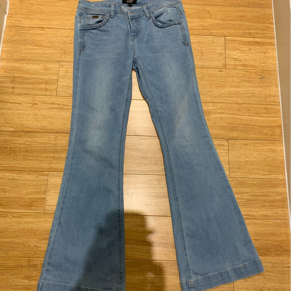 flare leg jeans